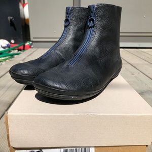 Camper Right Nina Booties in black Size 39 (9)